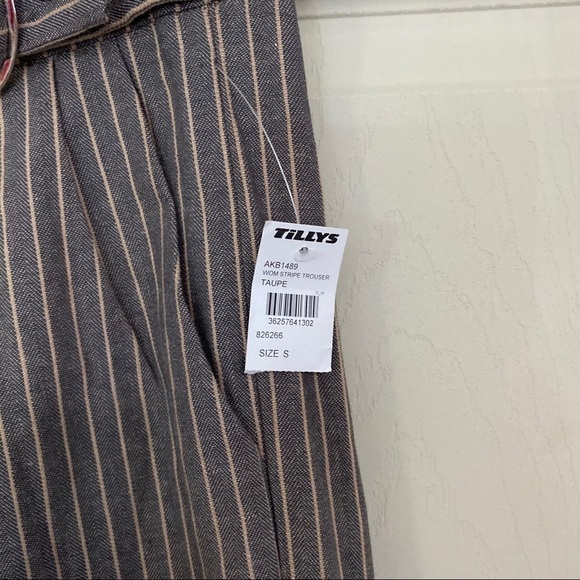 West of Melrose Tillys Pinstriped Buckle Trousers - Picture 4 of 8